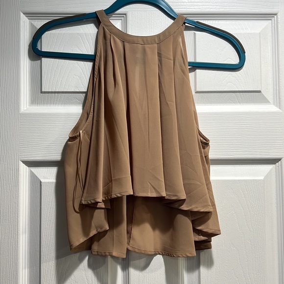 NWT Taupe Top - Picture 3 of 4